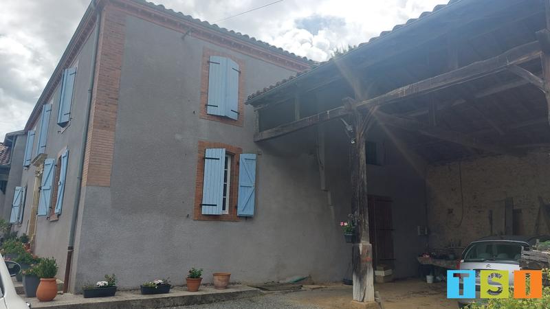 Maison - 230 m² - 7 pièces