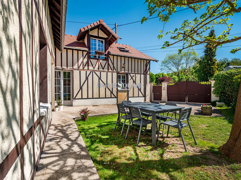 Maison - 142 m² - 6 pièces