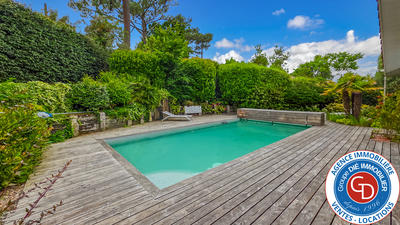 Maison - 200 m² - 6 pièces