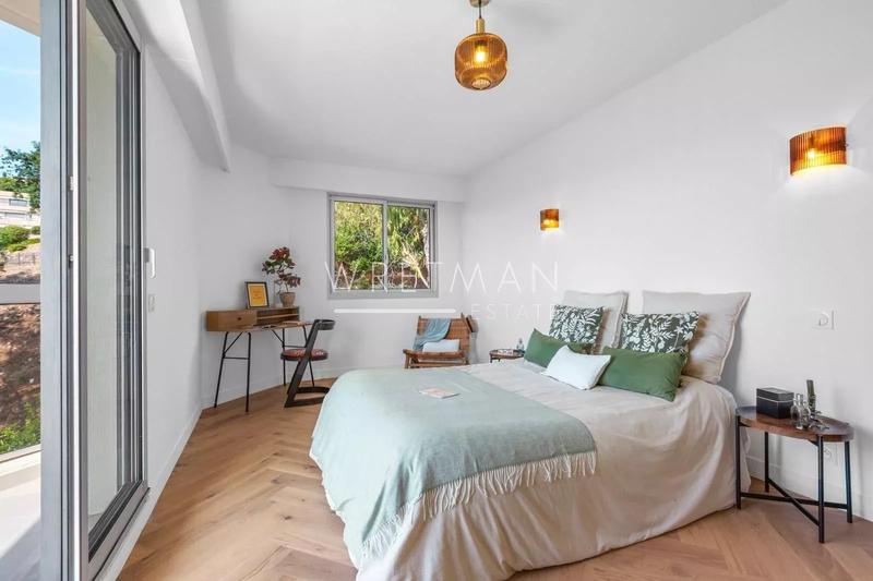 Appartement - 97 m² - 4 pièces