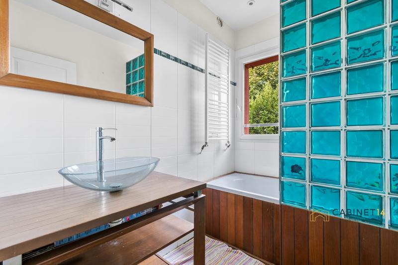 Maison - 142 m² - 7 pièces