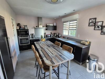 Maison - 95 m² - 5 pièces