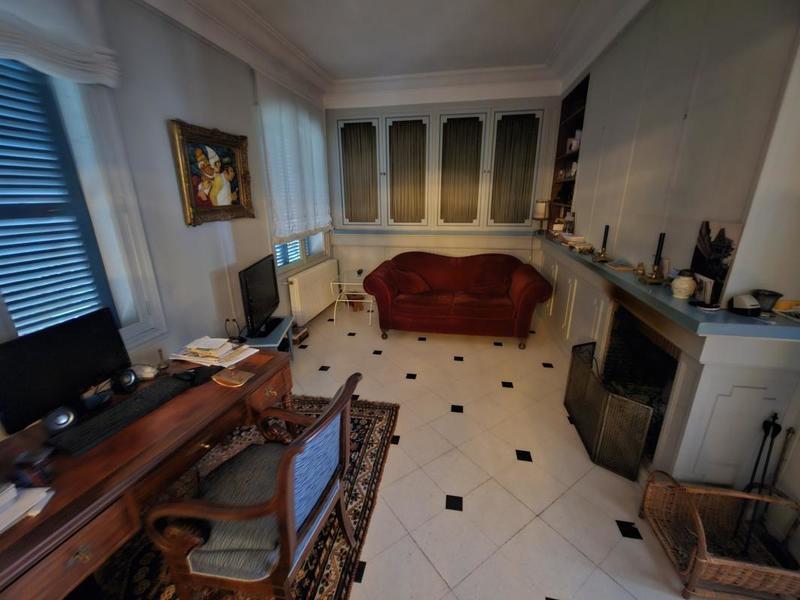 Propriété - 270 m² - 10 pièces