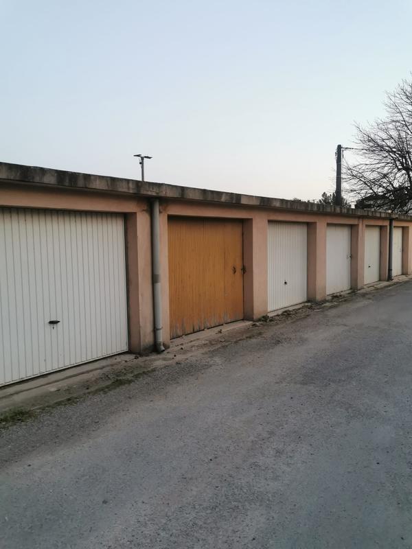 Parking / Garage - 14 m²