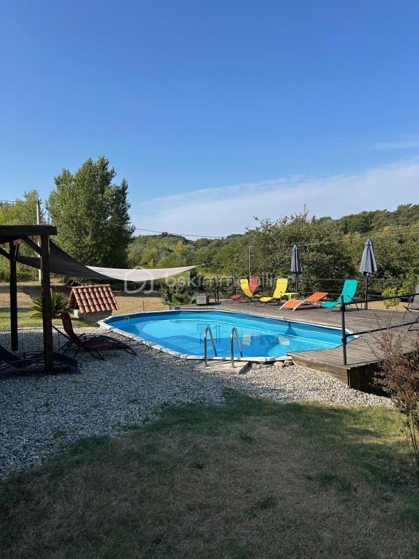 Mas - 260 m² - 12 pièces