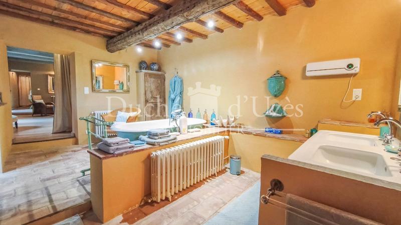 Maison - 275 m² - 7 pièces