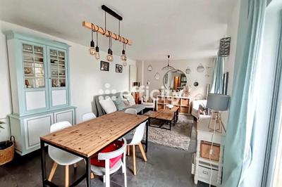 Appartement - 77 m² - 4 pièces