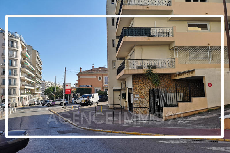 Parking / Garage - 14 m²