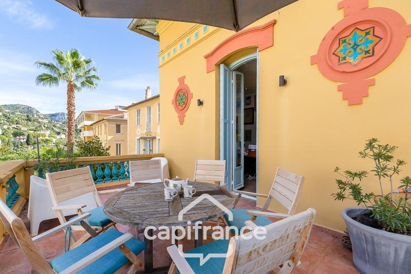 Maison - 323 m² - 10 pièces