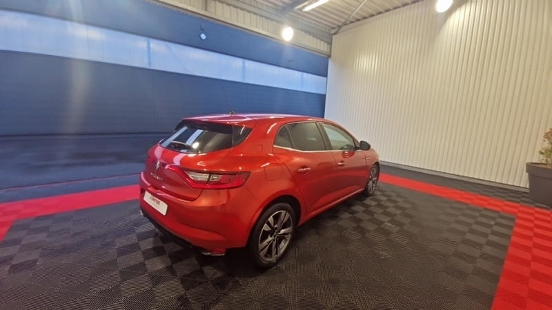 Renault Mégane IV blue dci 115 intens