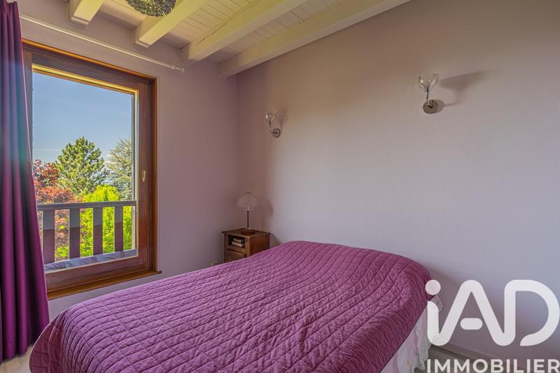 Maison - 245 m² - 9 pièces