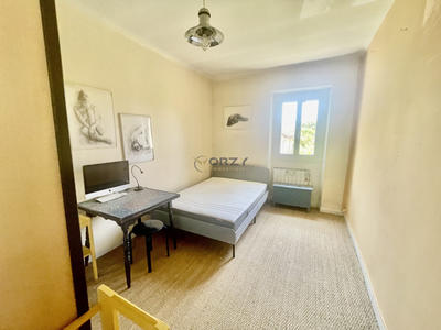 Maison - 170 m² - 8 pièces