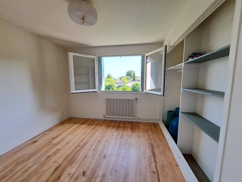 Maison - 97 m² - 5 pièces