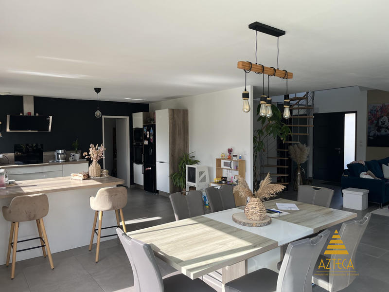 Maison - 156 m² - 5 pièces