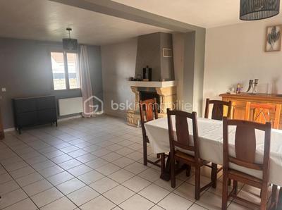 Maison - 105 m² - 6 pièces