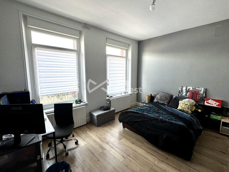 Maison - 200 m² - 10 pièces