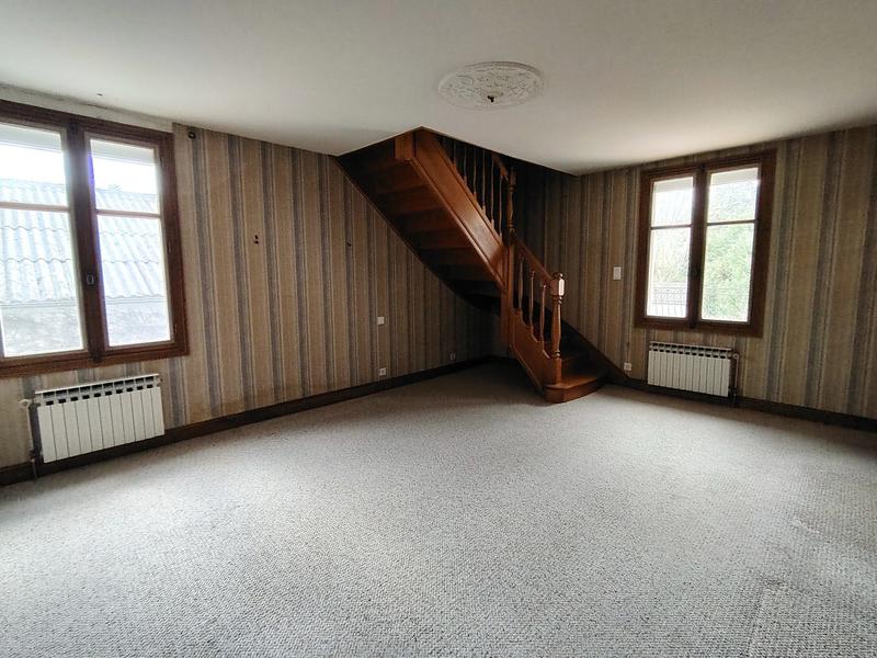 Maison - 170 m² - 8 pièces