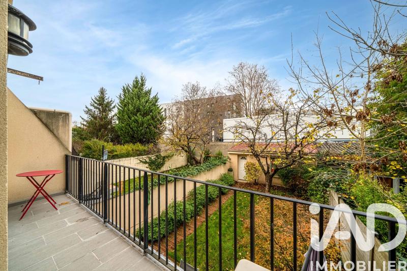 Maison - 214 m² - 7 pièces