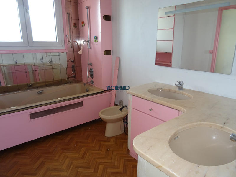 Appartement - 133 m² - 5 pièces