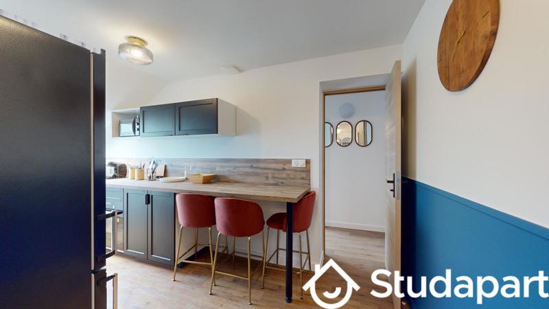 Chambre - 11 m² - 1 pièce