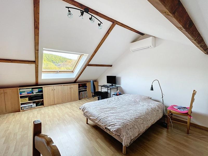 Maison - 178 m² - 8 pièces