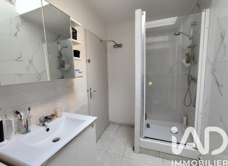Maison - 220 m² - 9 pièces