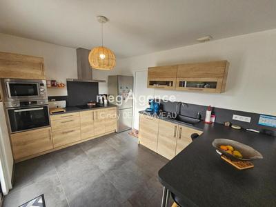 Maison - 96 m² - 4 pièces