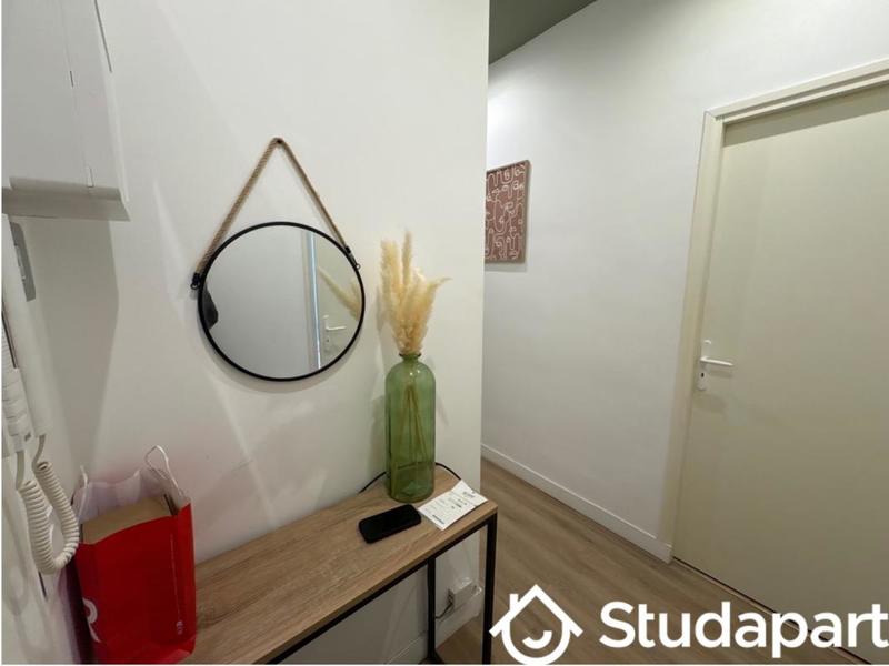 Chambre - 8 m² - 1 pièce