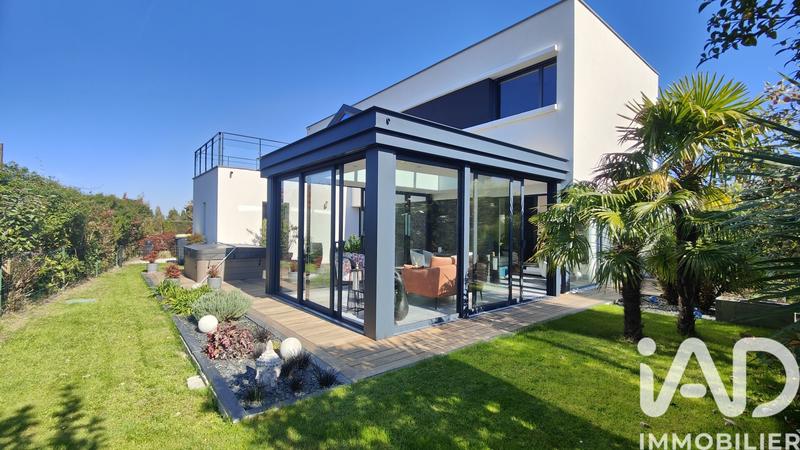 Maison de maîtres - 140 m² - 4 pièces