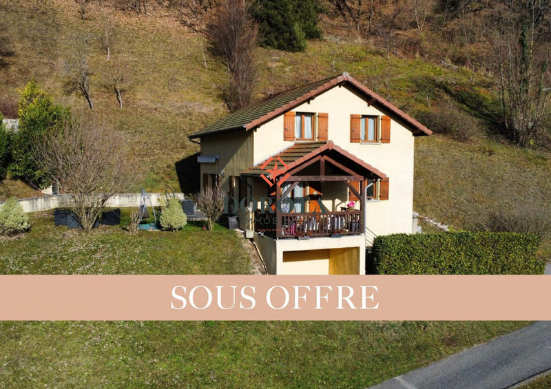 Maison traditionnelle - 117 m² - 5 pièces