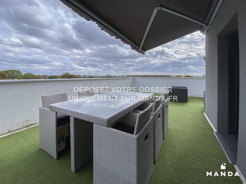 Chambre - 12 m² - 4 pièces