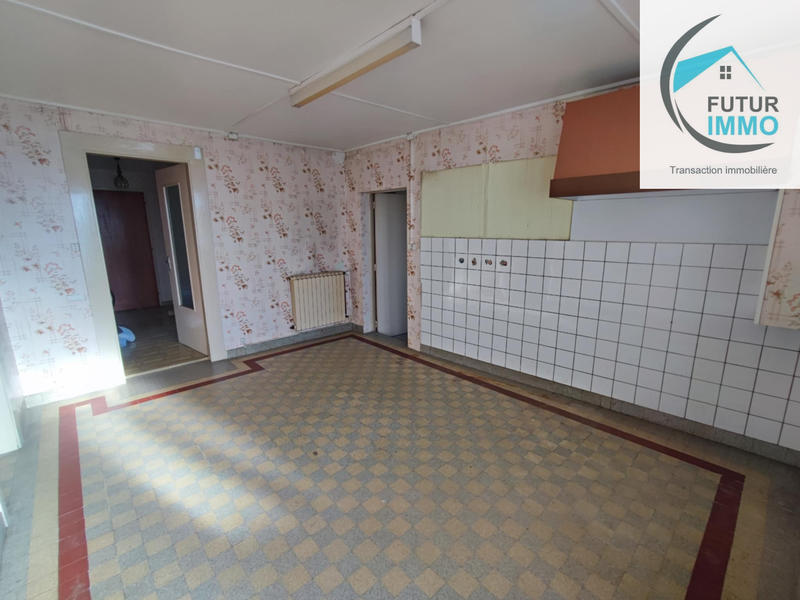 Maison - 205 m² - 8 pièces