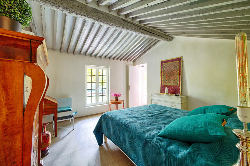 Bastide - 300 m² - 8 pièces