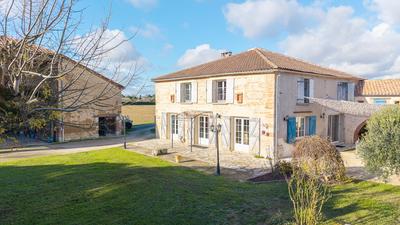 Villa - 198 m² - 7 pièces