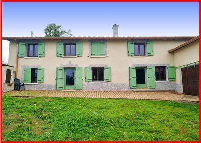 Corps de ferme - 230 m² - 9 pièces