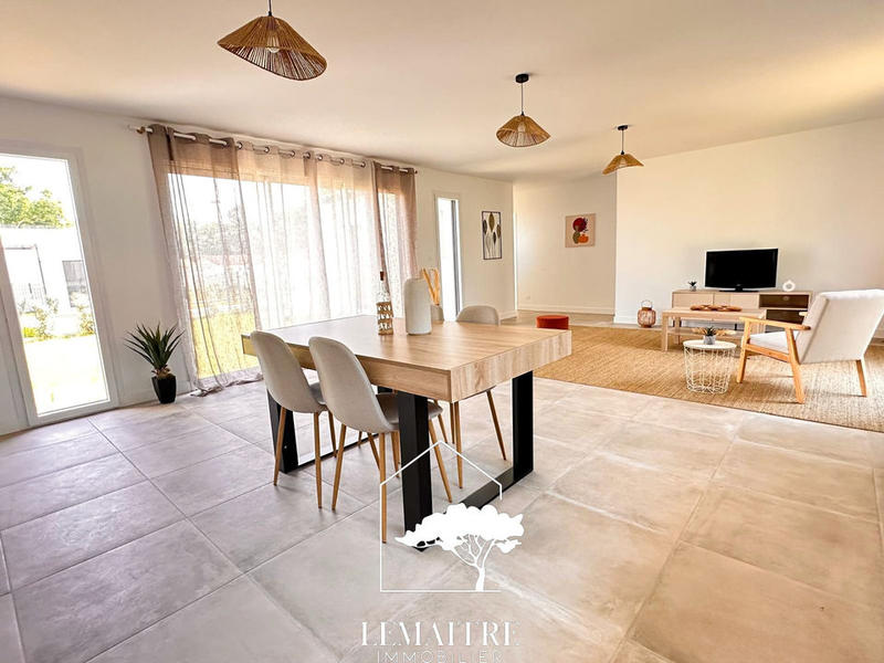 Maison - 136 m² - 5 pièces