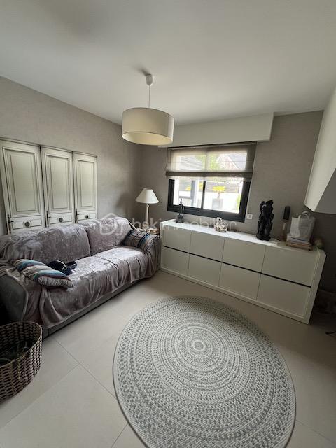 Maison - 200 m² - 7 pièces