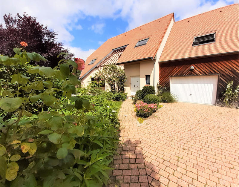 Maison - 170 m² - 7 pièces