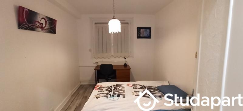 Chambre - 10 m² - 1 pièce