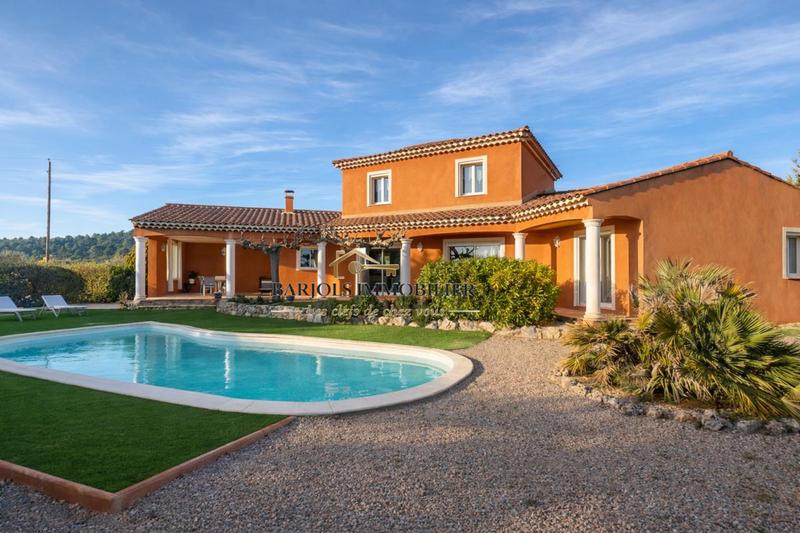 Villa - 175 m² - 6 pièces