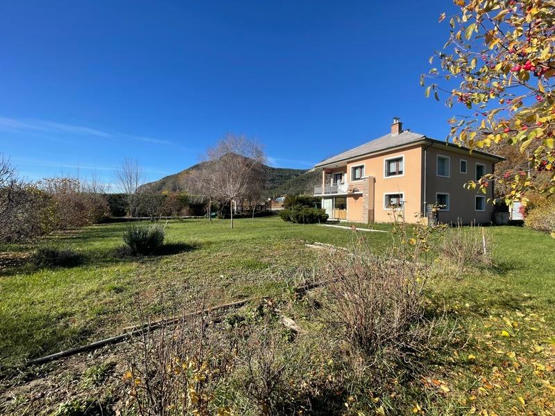 Maison - 148 m² - 6 pièces