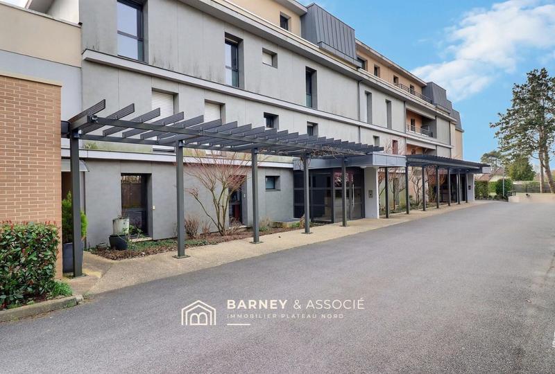 Appartement - 102 m² - 4 pièces