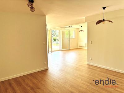 Appartement - 80 m² - 3 pièces