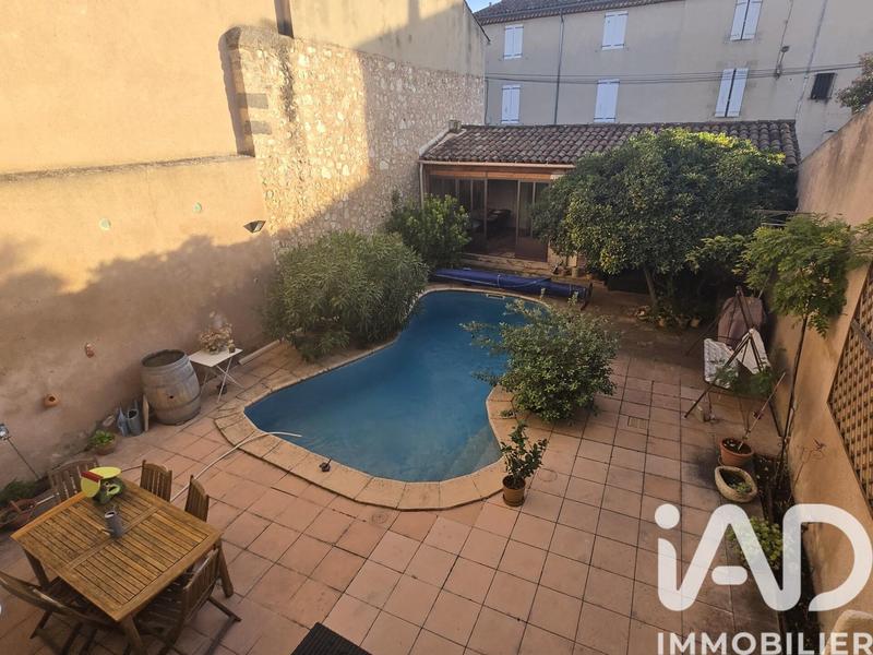 Maison - 222 m² - 8 pièces