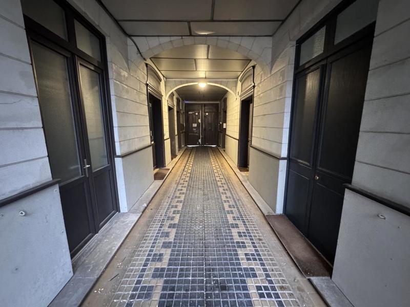 Appartement ancien - 28 m² - 1 pièce