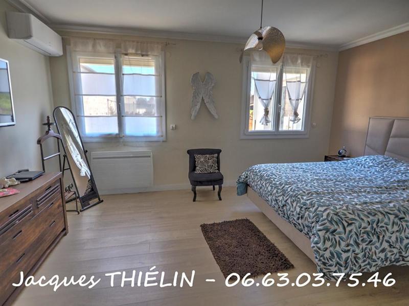 Maison - 295 m² - 12 pièces