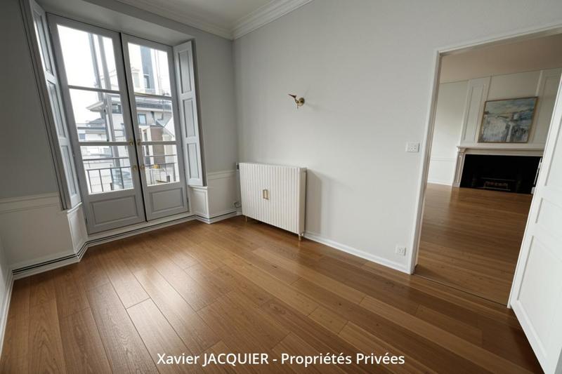 Appartement - 90 m² - 3 pièces