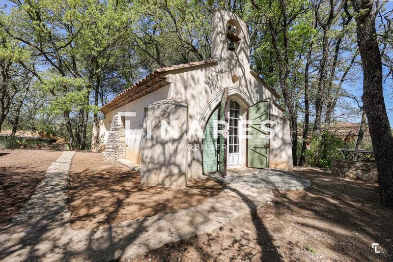 Propriété - 230 m² - 9 pièces