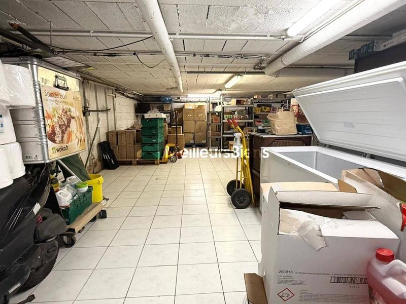 Local commercial - 202 m² - 4 pièces