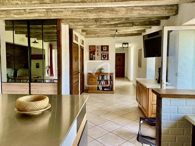 Maison - 314 m² - 13 pièces